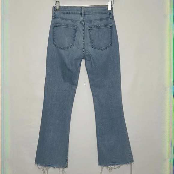 Frame Denim Le Crop Mini Boot Distressed Jeans in Garrn River - Size 24 - Picture 4 of 10